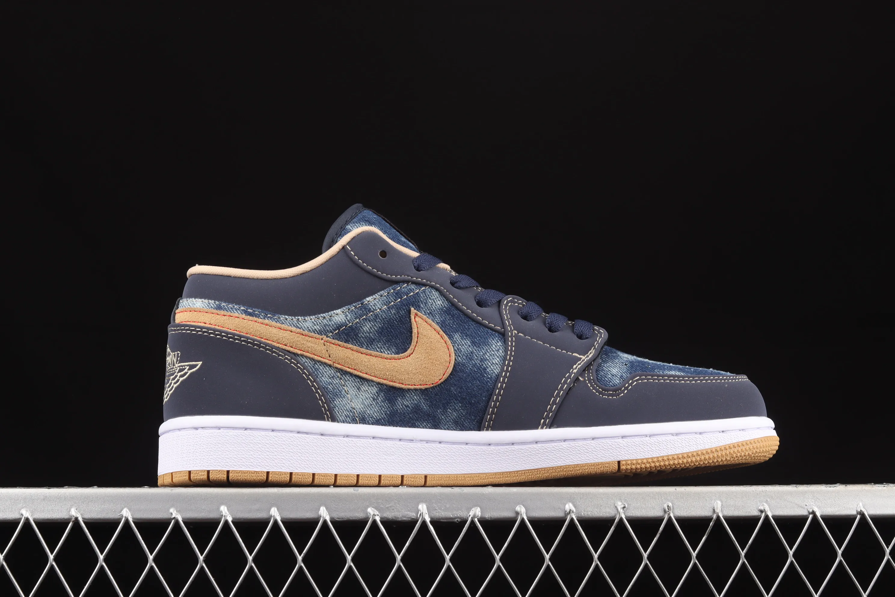 All categories Air Jordan Jordan series basketball shoes Air Jordan 1 Low Air Jordan 1 Low AJ1 Joe 1 dark blue denim low-top basketball shoes DH1259-400
